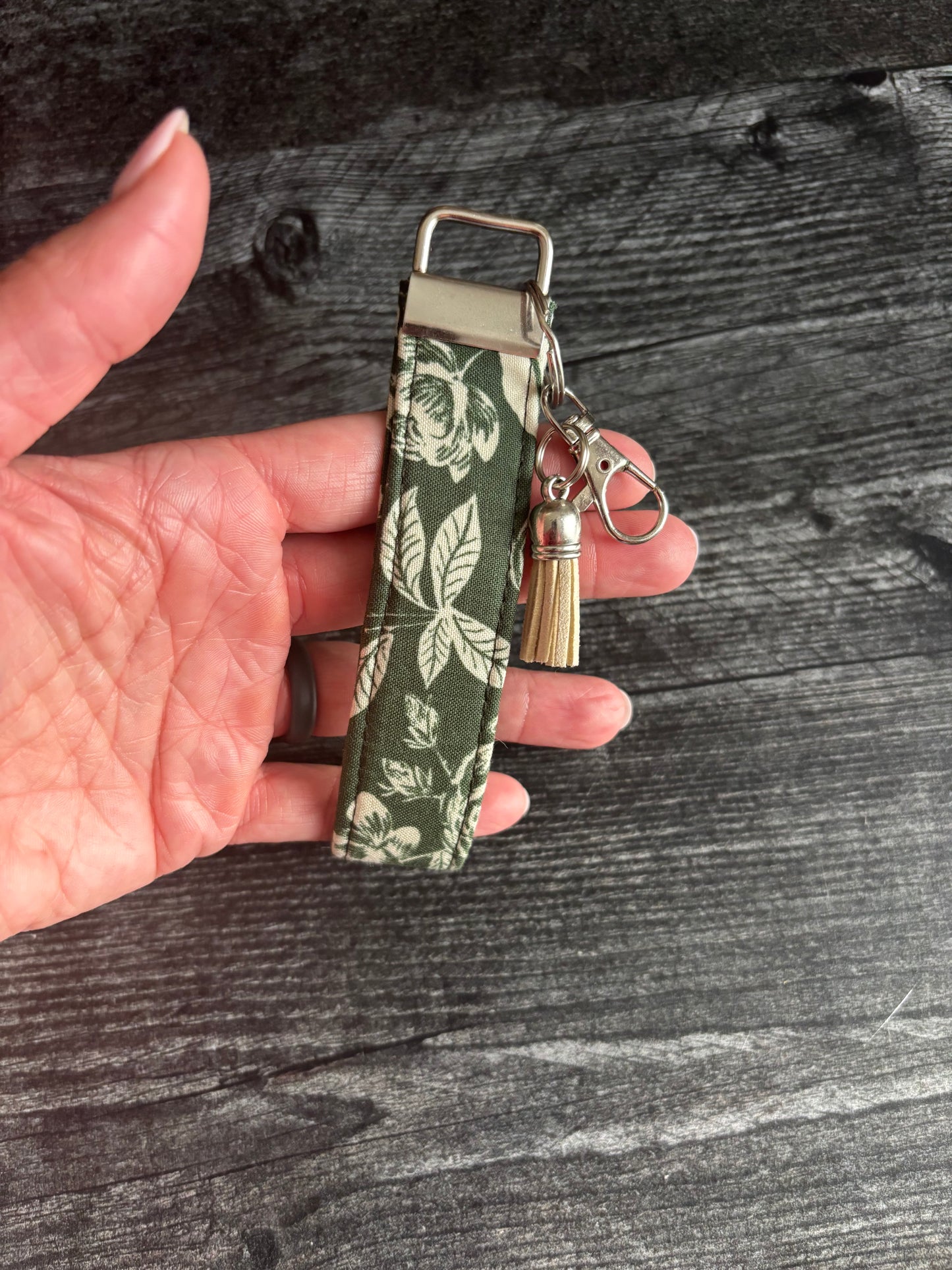 English Rose Hunter & Cream - Keychain