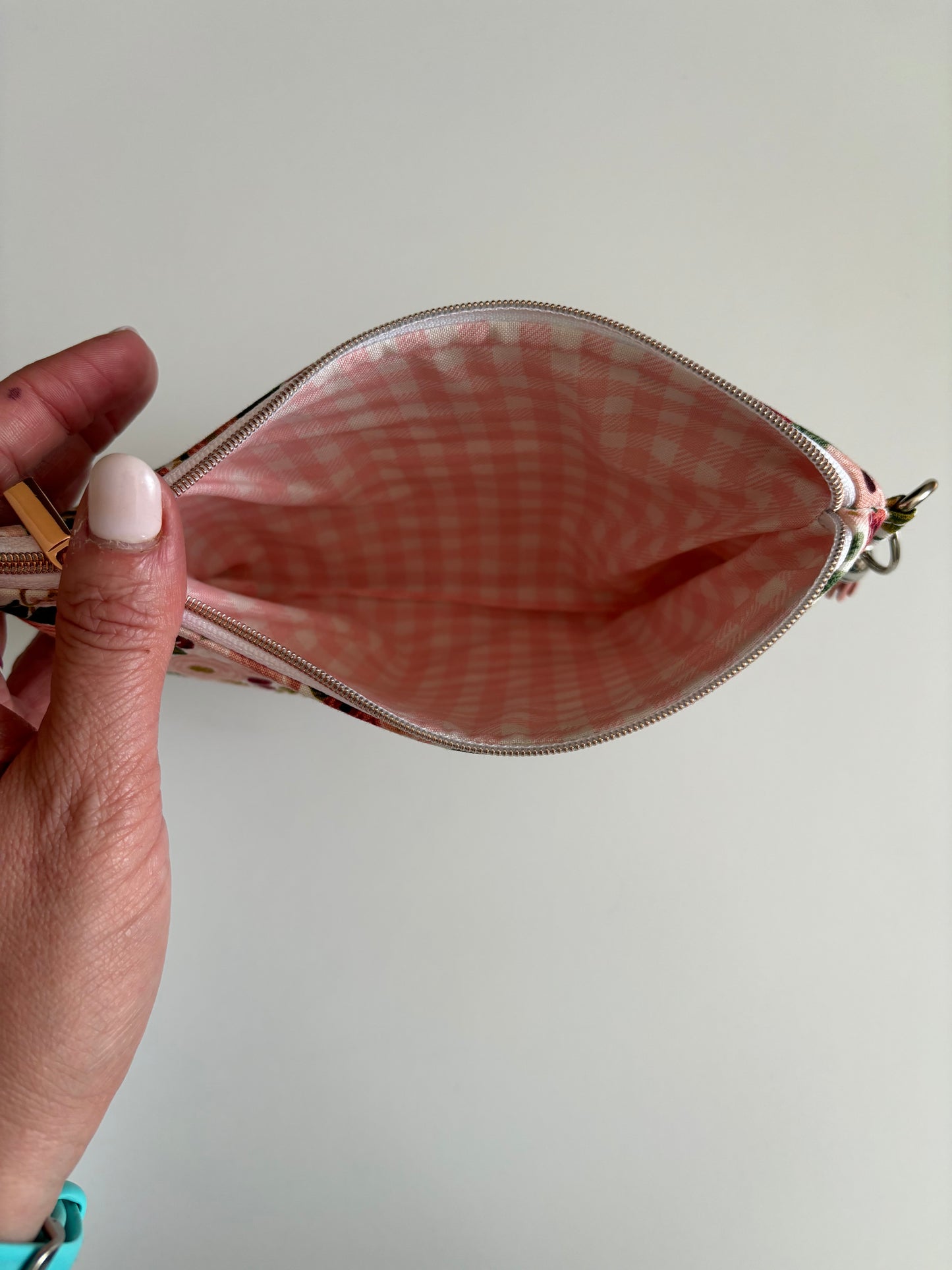 Petite Garden Party Rose - Zippered Pouch (Medium Sized)