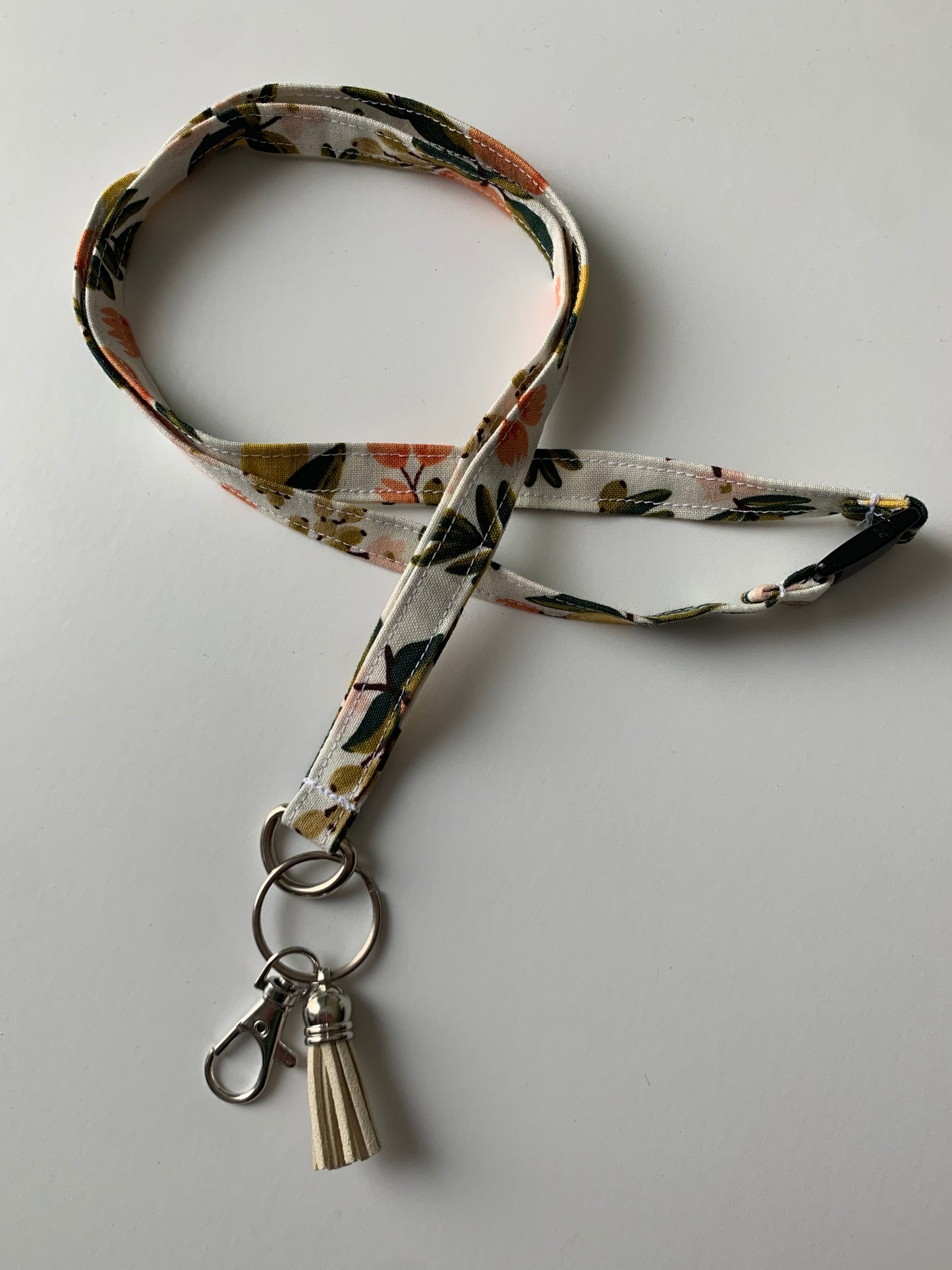 Citrus Floral Cream - Lanyard
