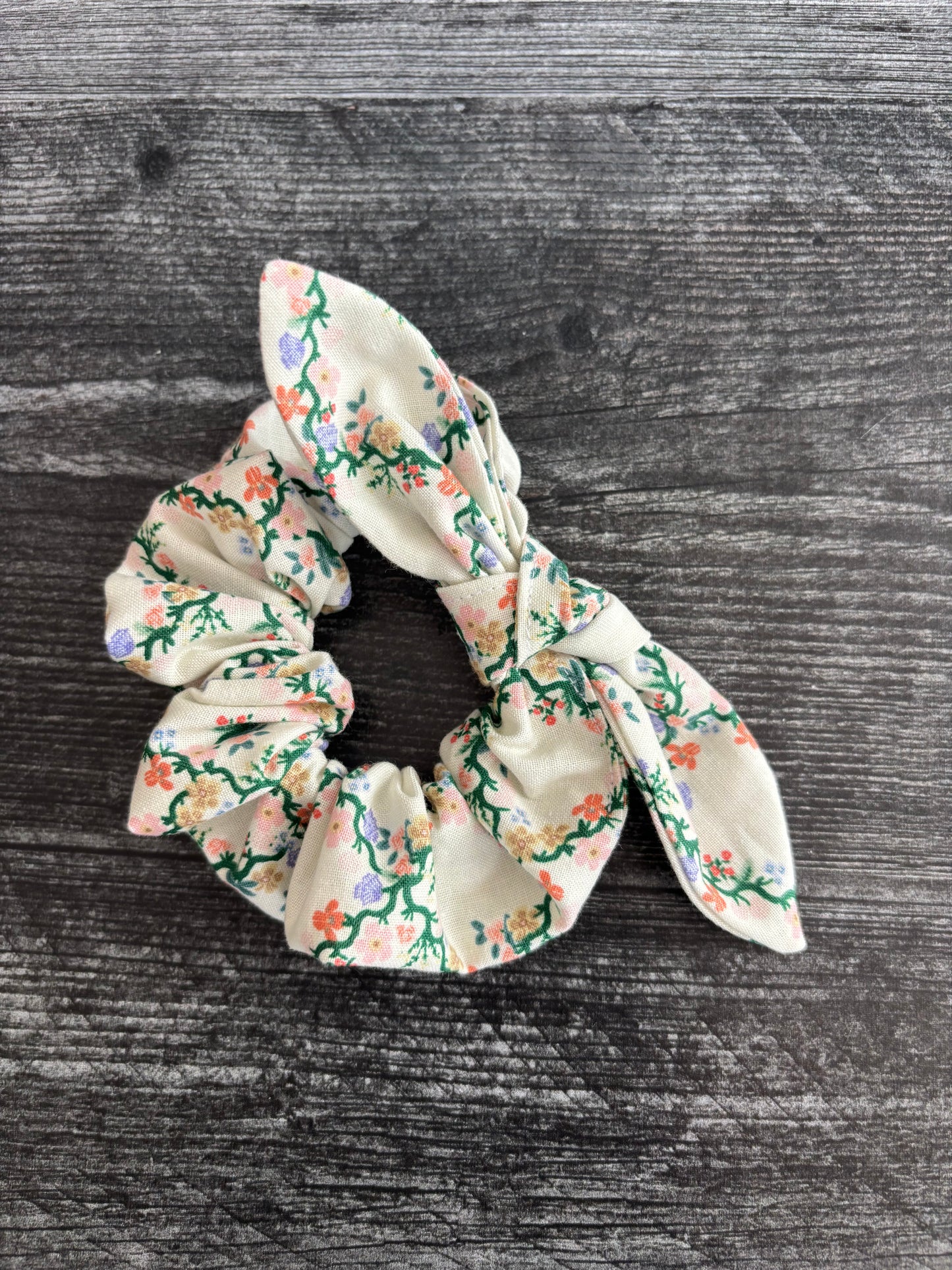 Floral Trellis Cream - Cotton Scrunchie