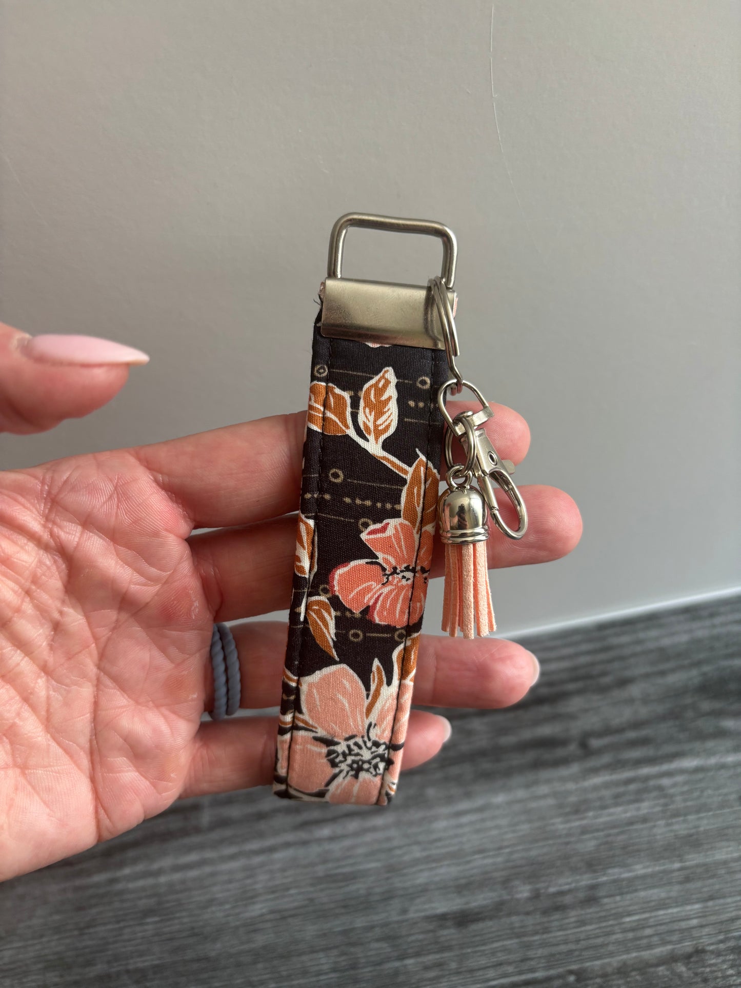 Crafted Blooms Cacao - Keychain