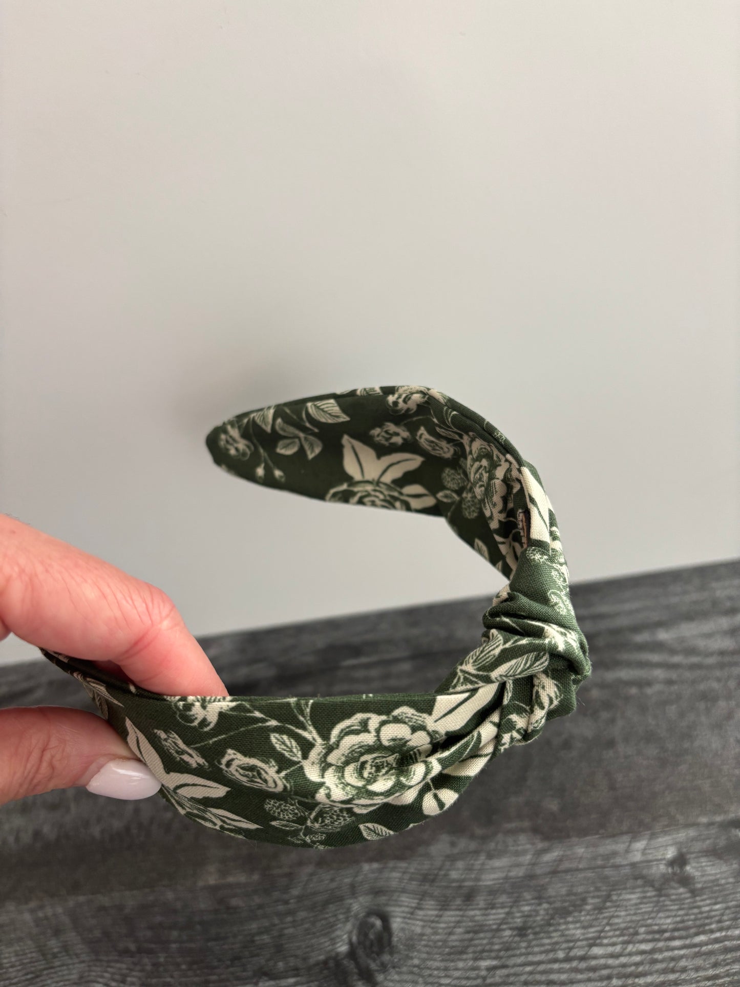 English Rose Hunter & Cream - Knotted Headband