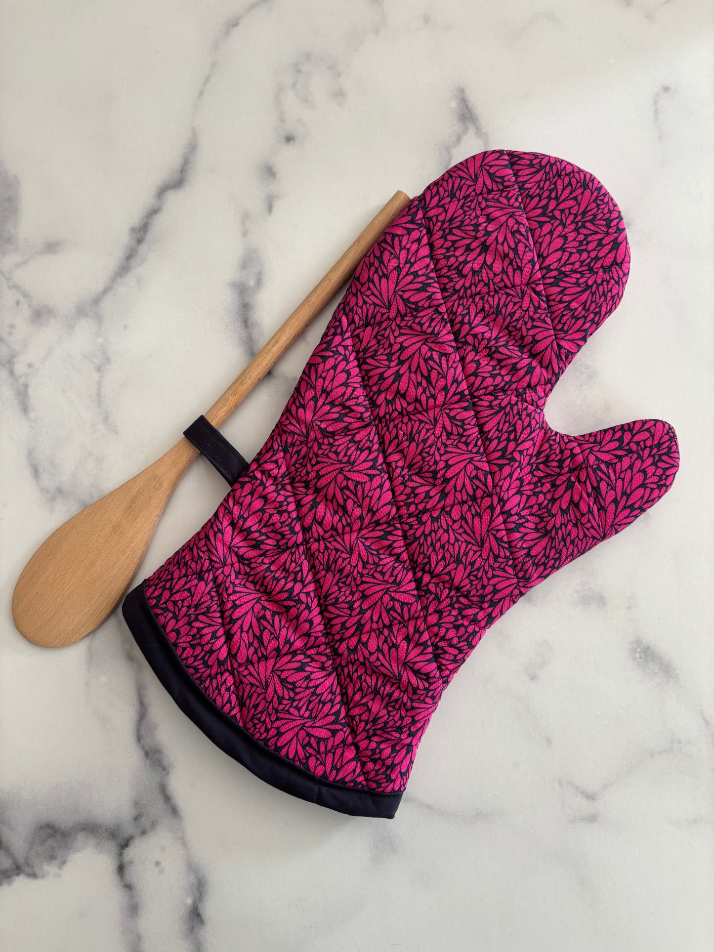 Solstice Leafy Fuscia - Oven Mitt