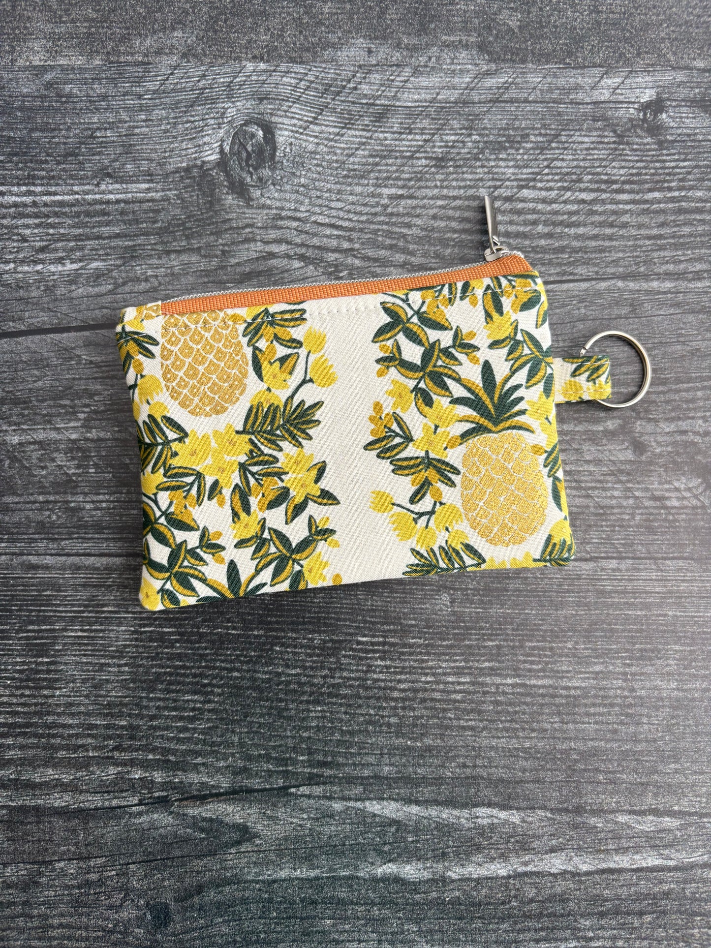 Sparkly Gold Pineapples - ID Wallet