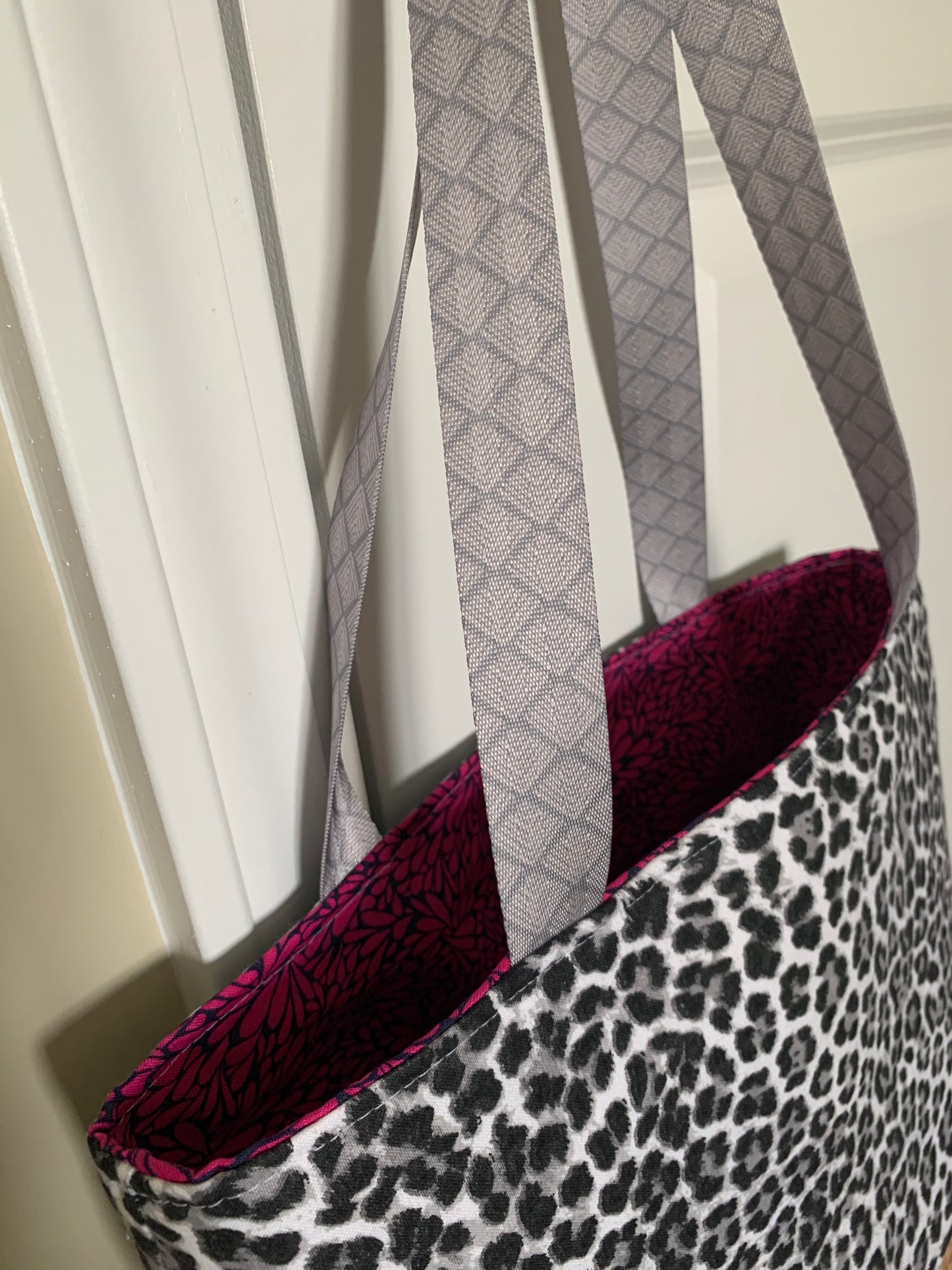 Gray Leopard Print - Martes Tote