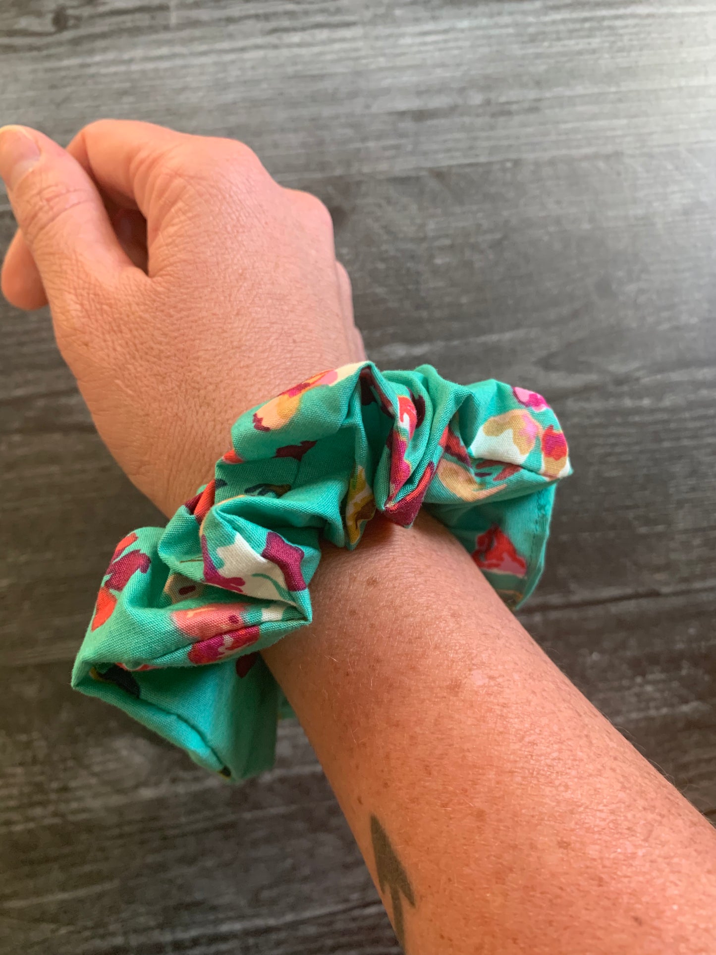 Swifting Flora Boho - Cotton Scrunchie