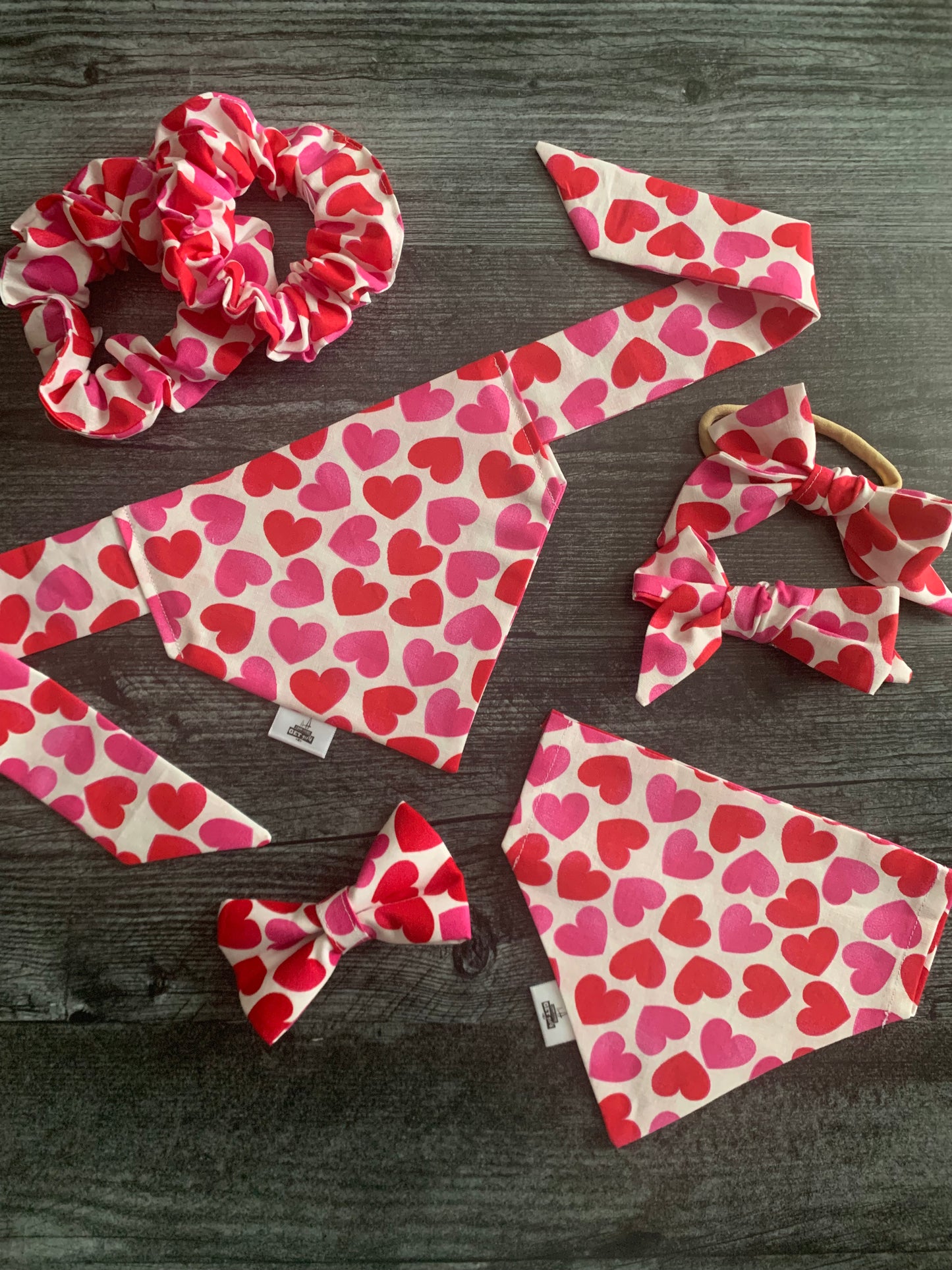 Hearts on White - Hair Bows