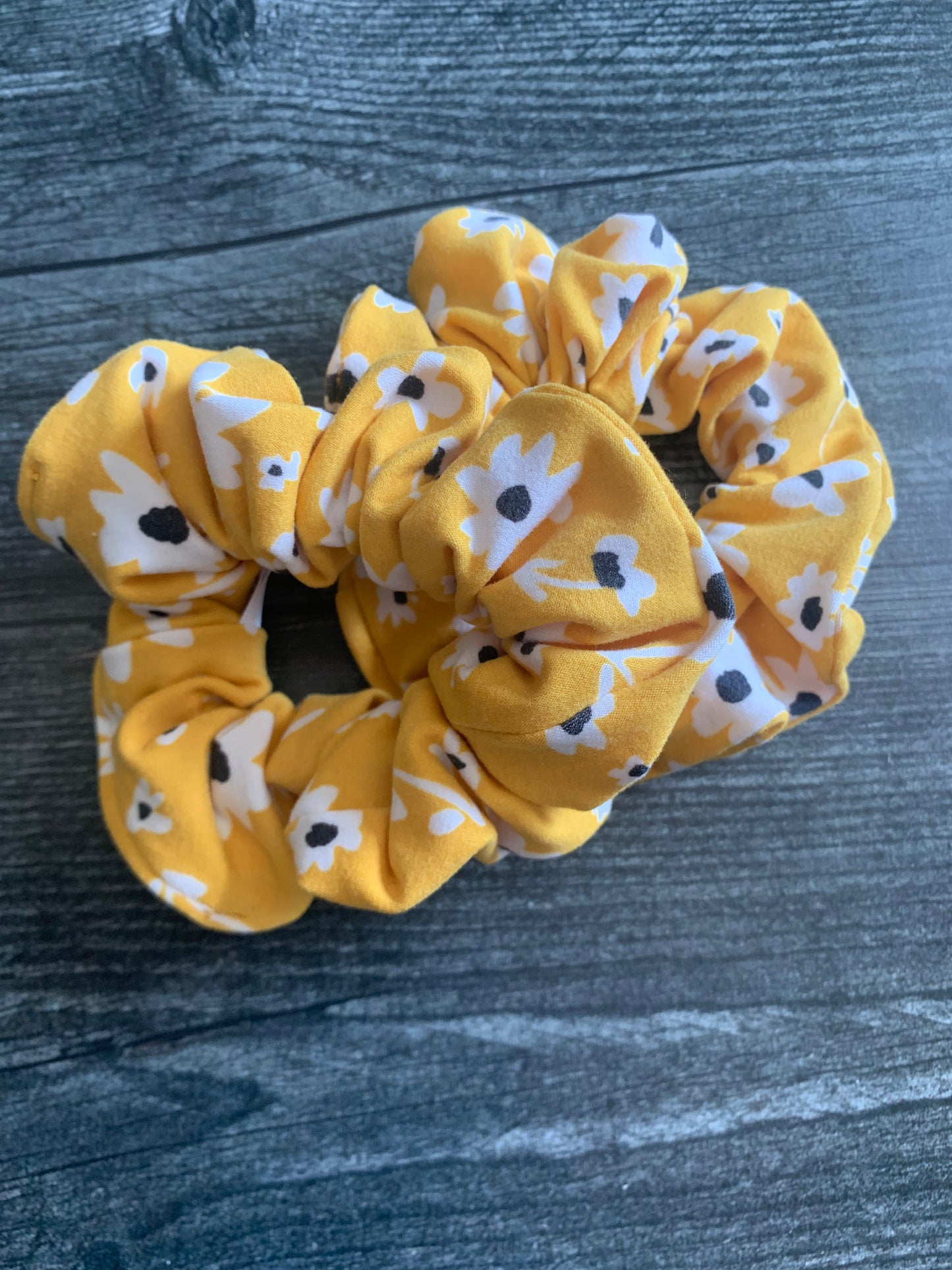 Yellow with White Daisies - Knit Scrunchie