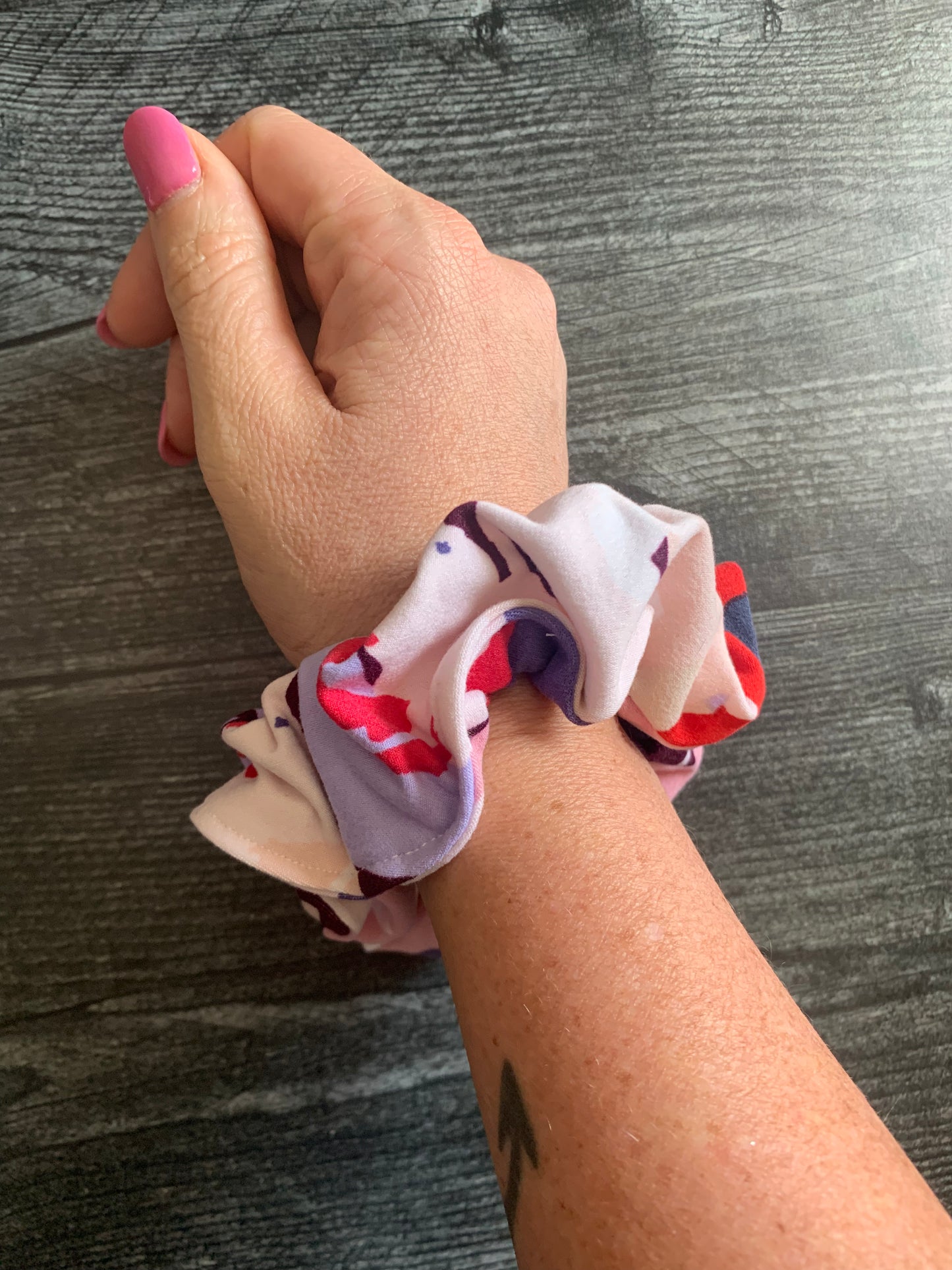 Abstract Pinks - Knit Scrunchie