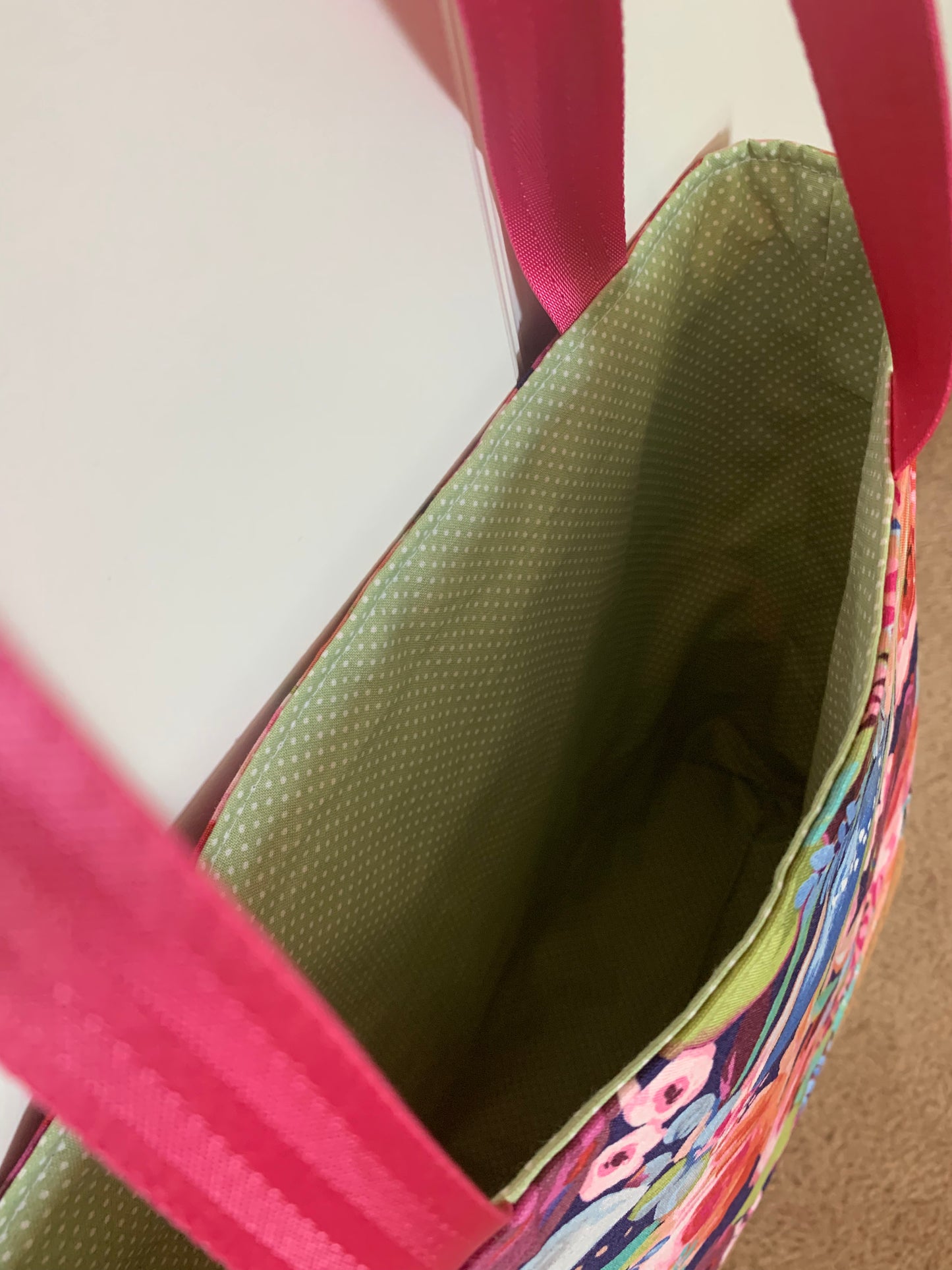 Blissful Blooms - Martes Tote