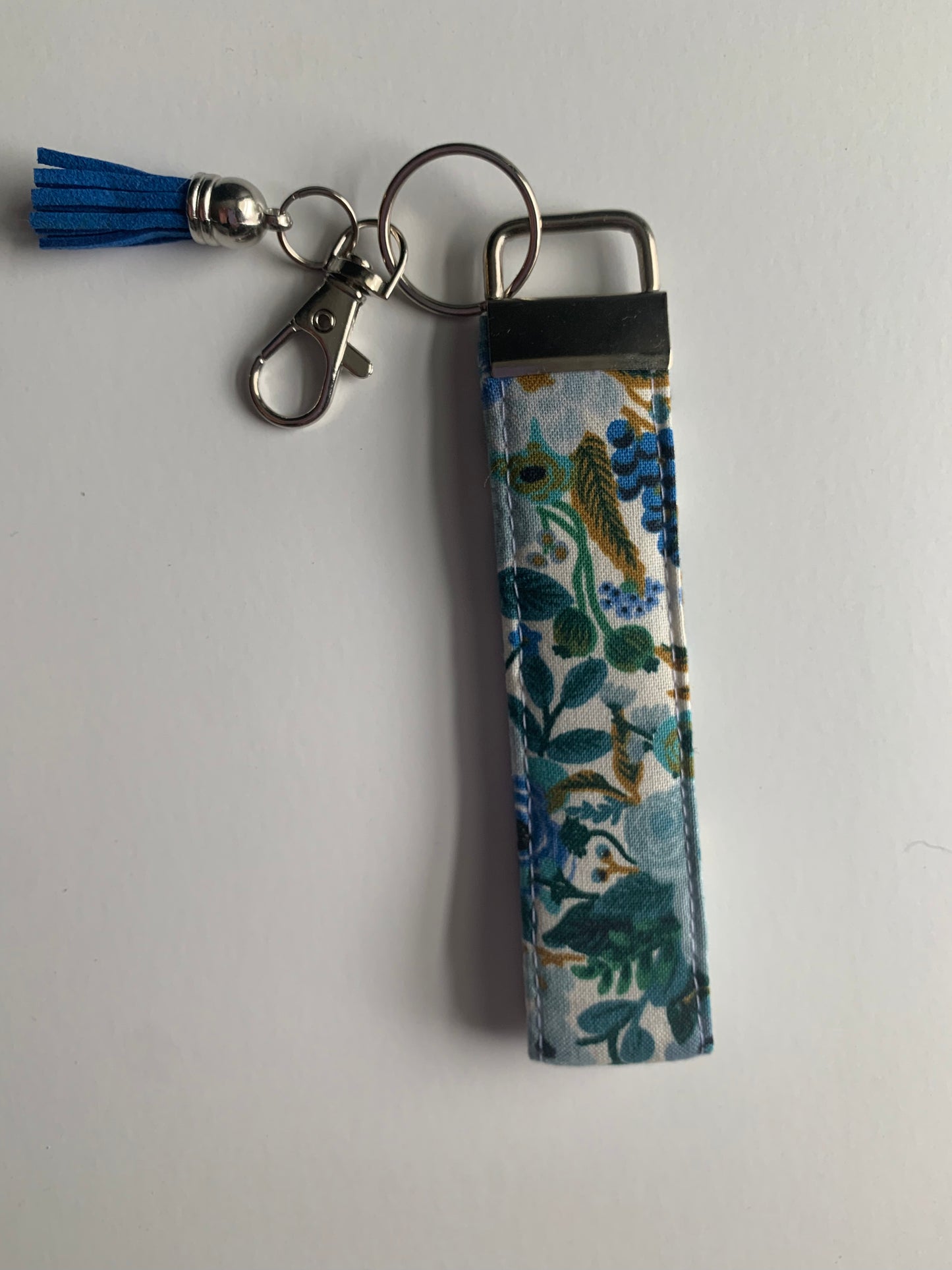 Petite Garden Party Blue - Keychain