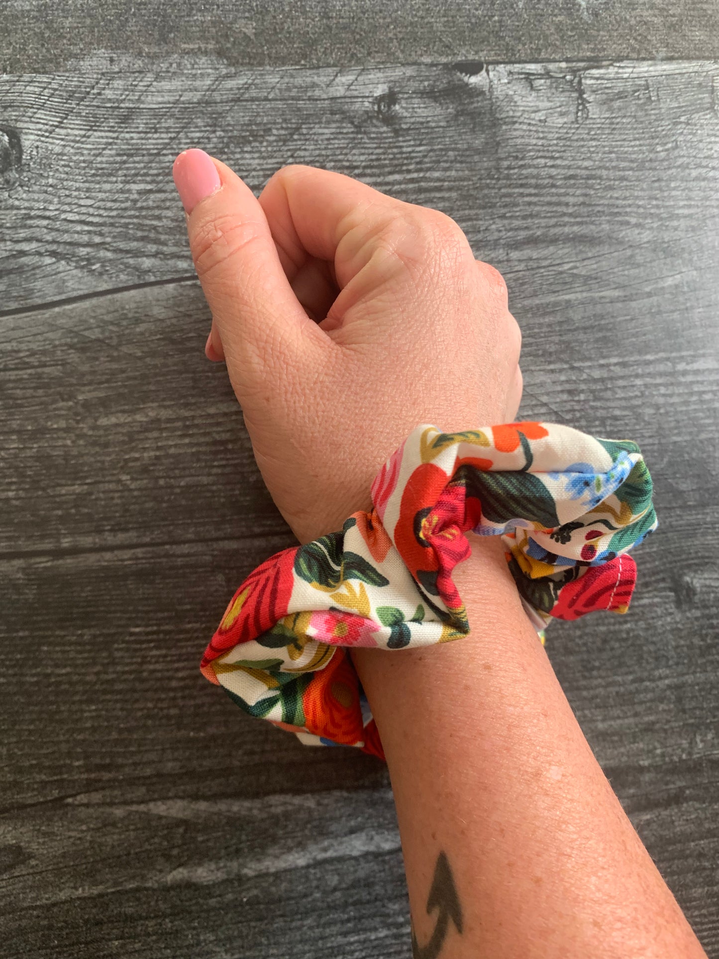 Garden Party Cream - Cotton Scrunchie