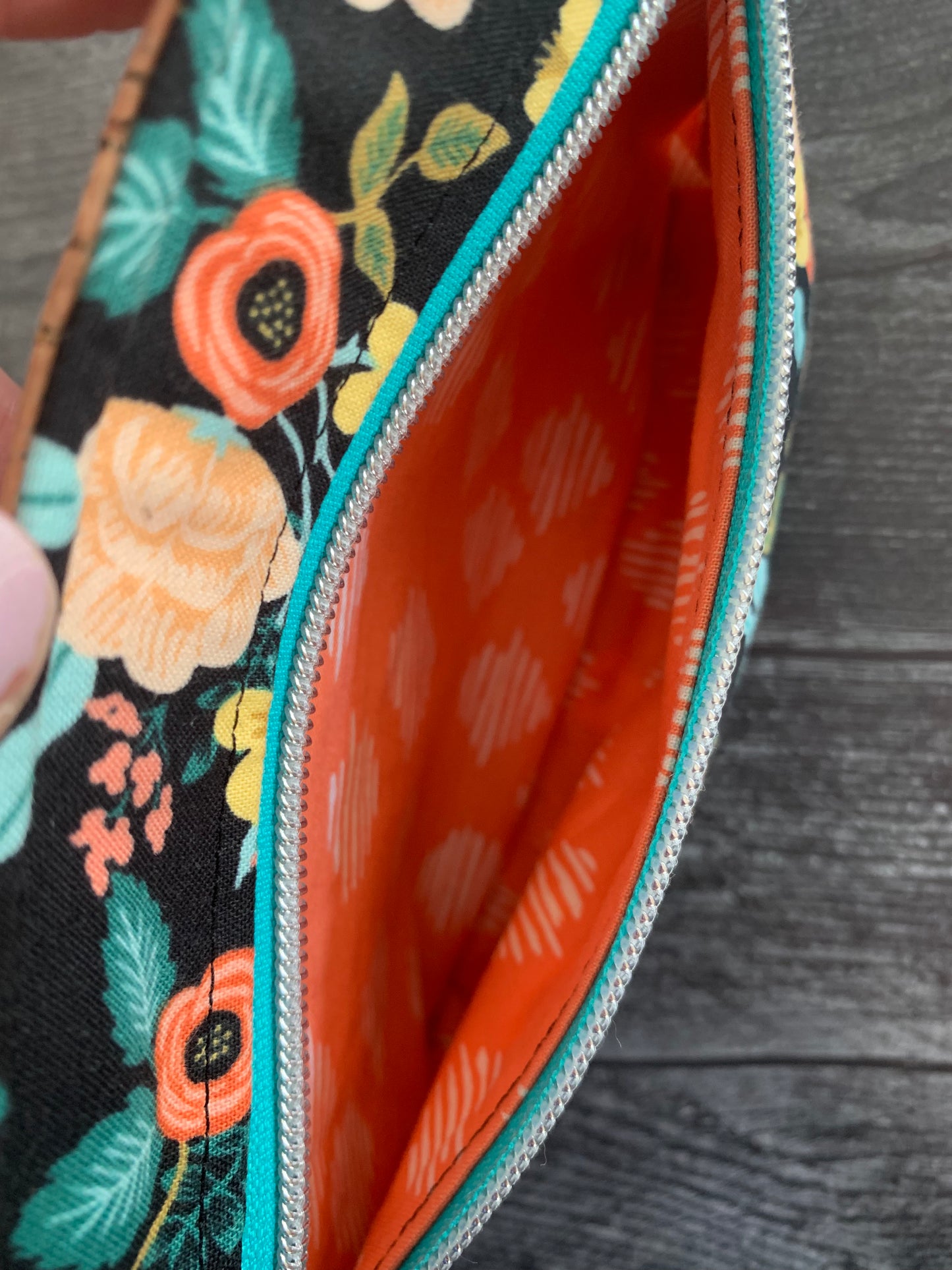 Birch Black - Hip Sling Bag