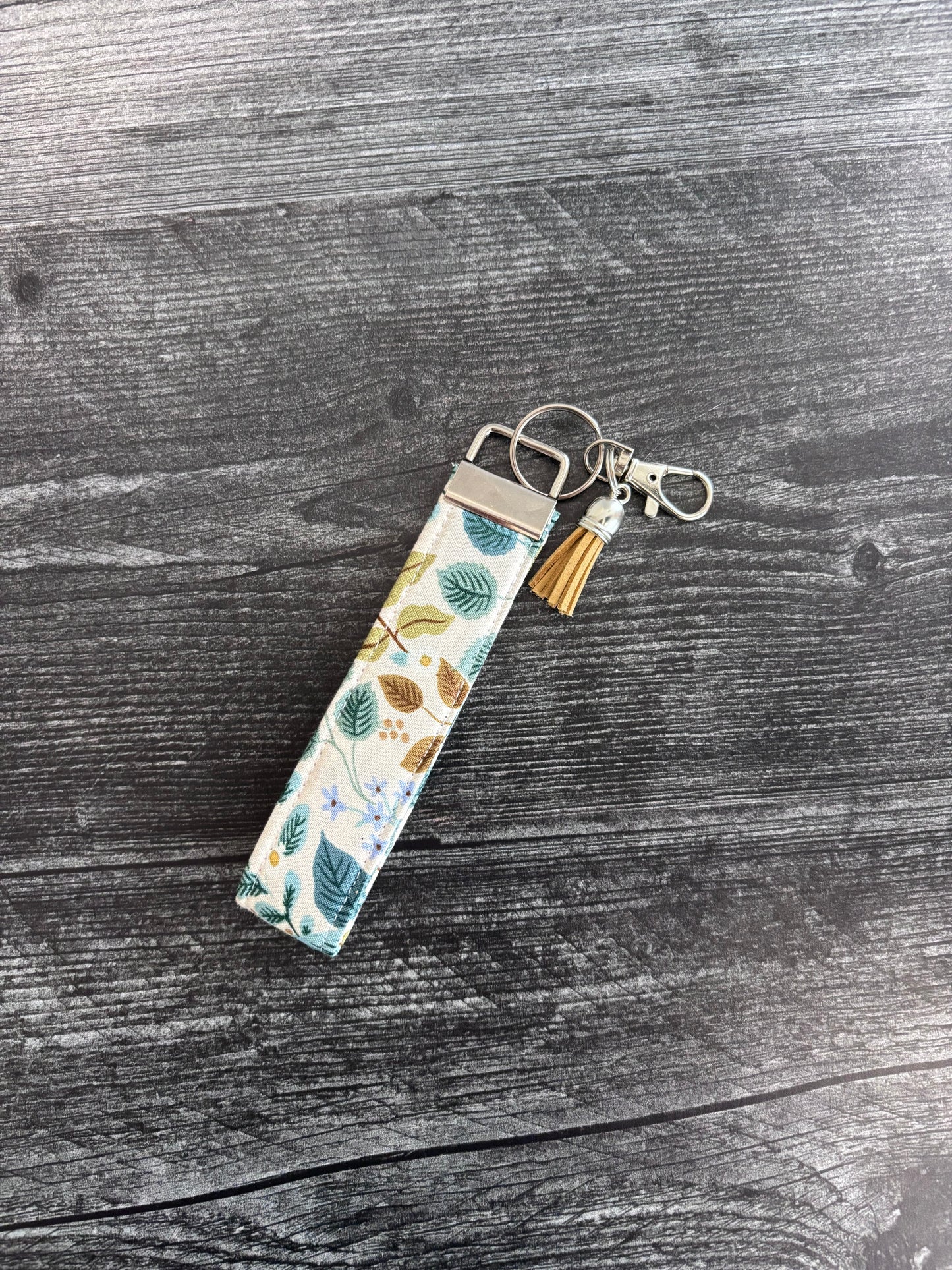 Verte Cream - Key Chain