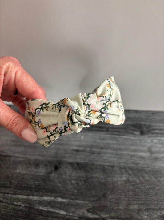 Floral Trellis Green - Knotted Headband