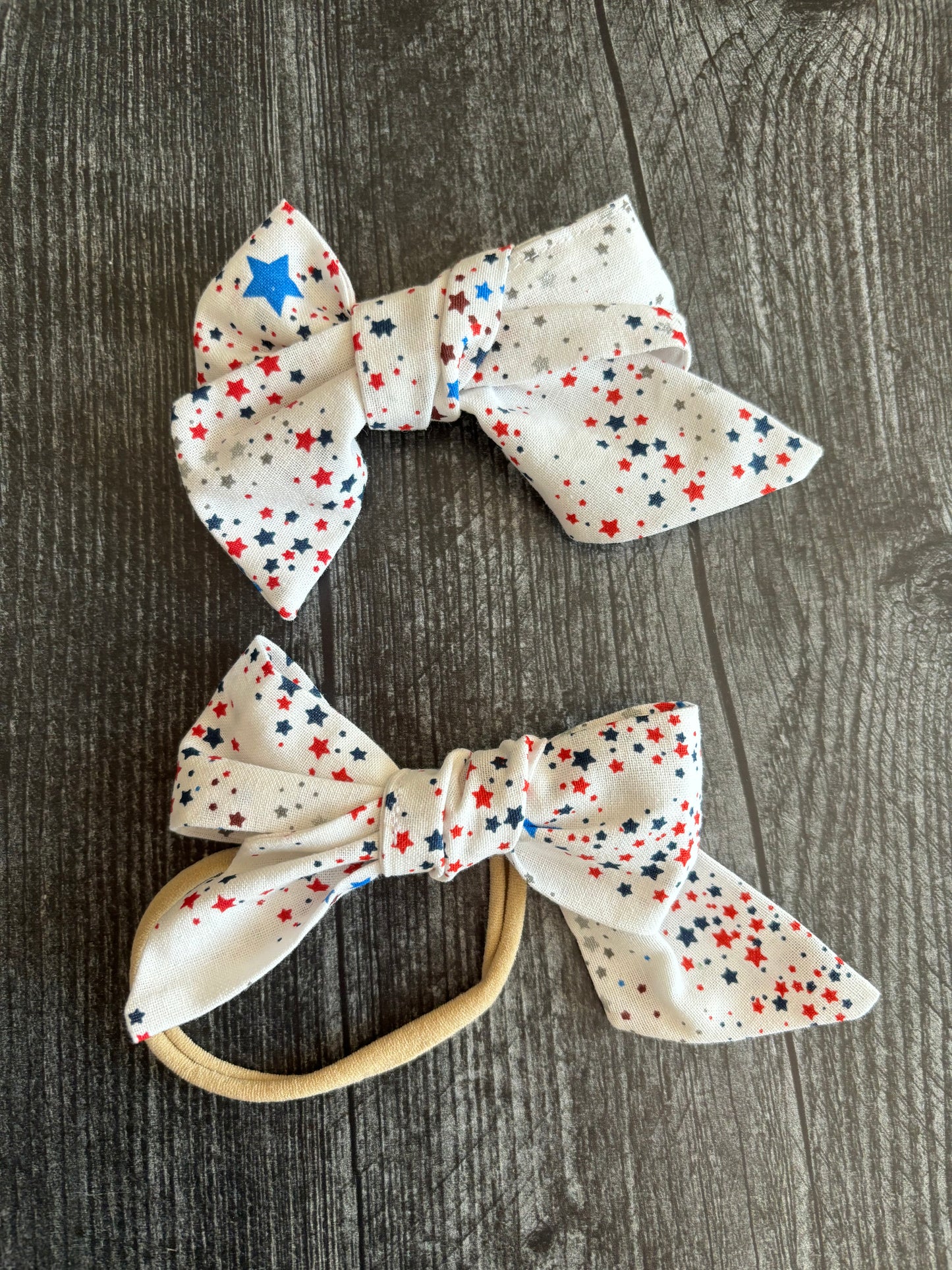 Patriotic Stars on White - Hair Bows
