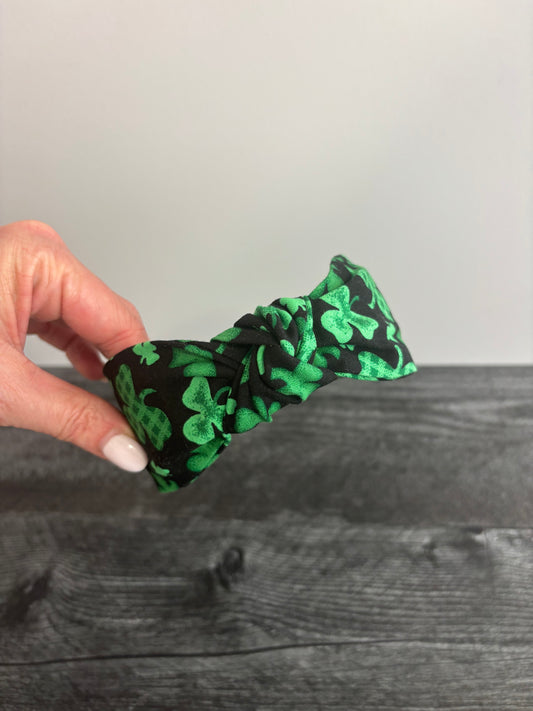 Clovers on Black - Knotted Headband