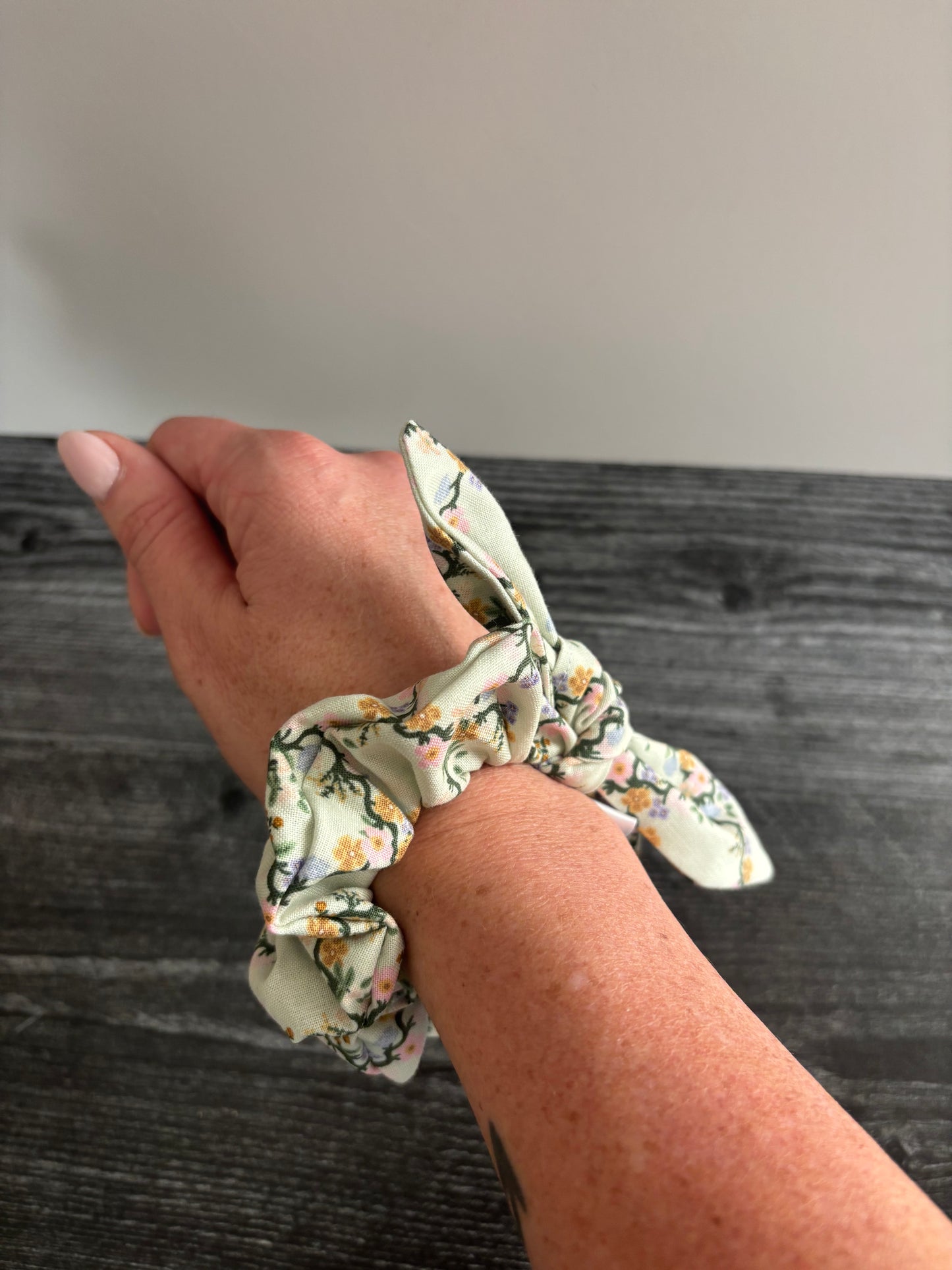 Floral Trellis Green - Cotton Scrunchie