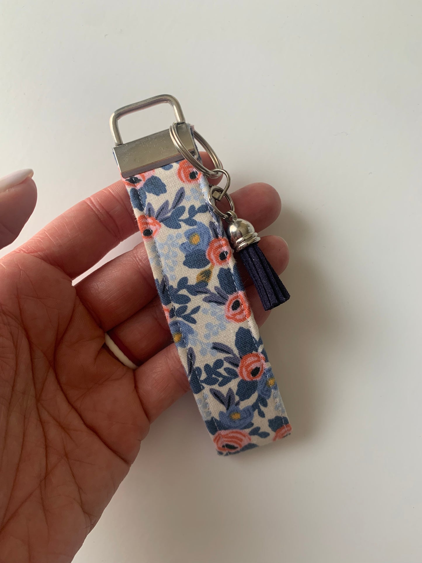Rosa Periwinkle - Keychain
