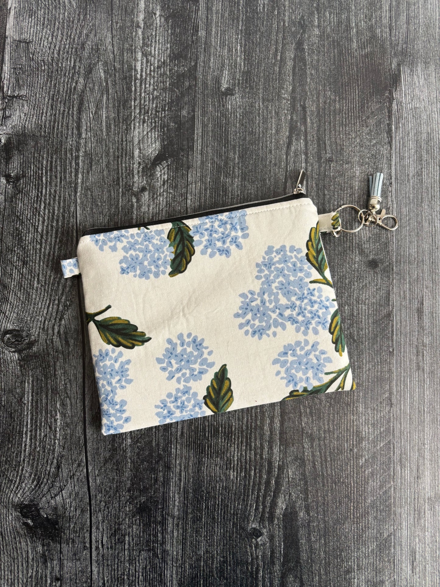 Hydrangeas on Cream - Zippered Pouch (Medium Sized)