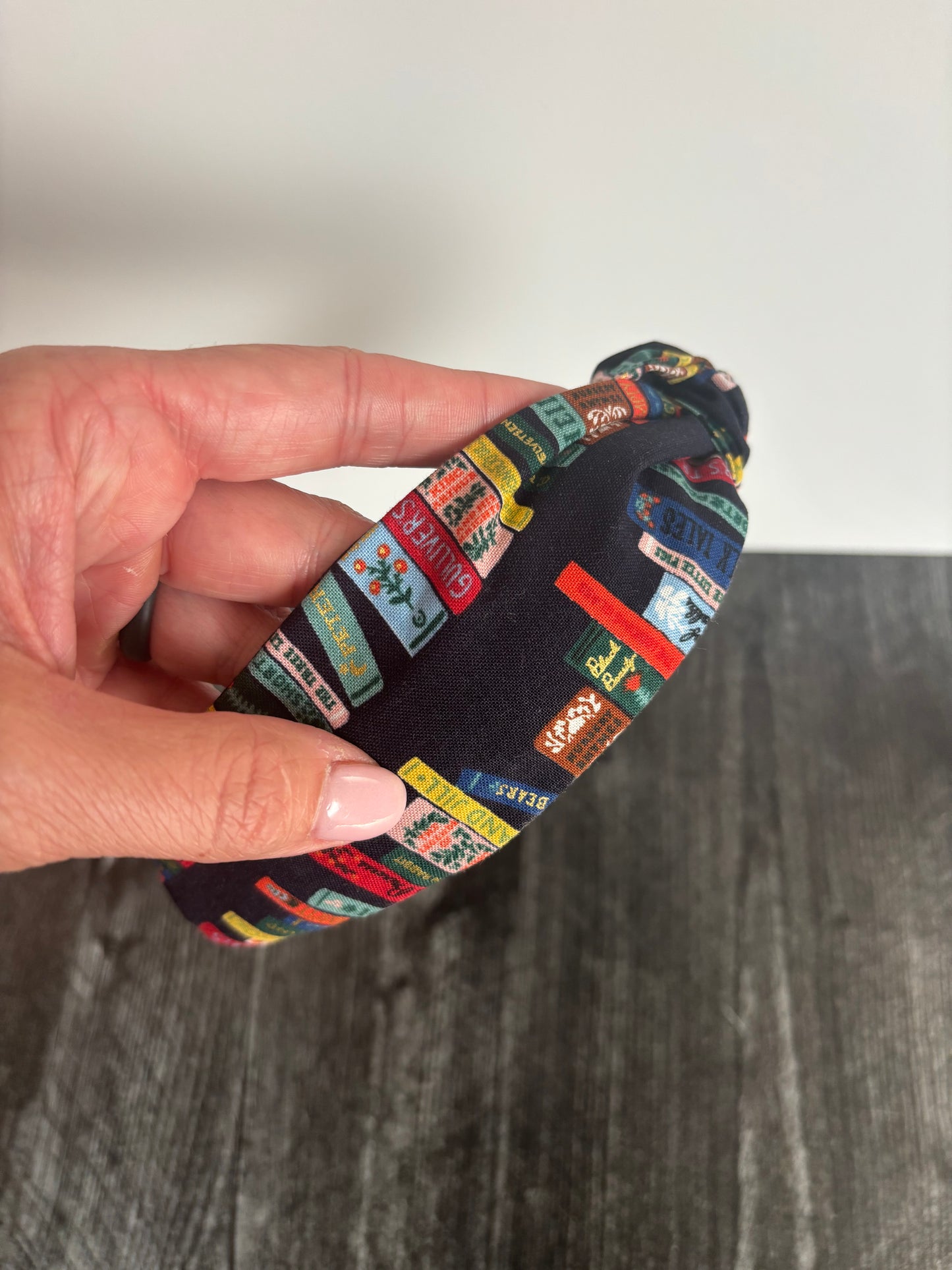 Book Club - Knotted Headband