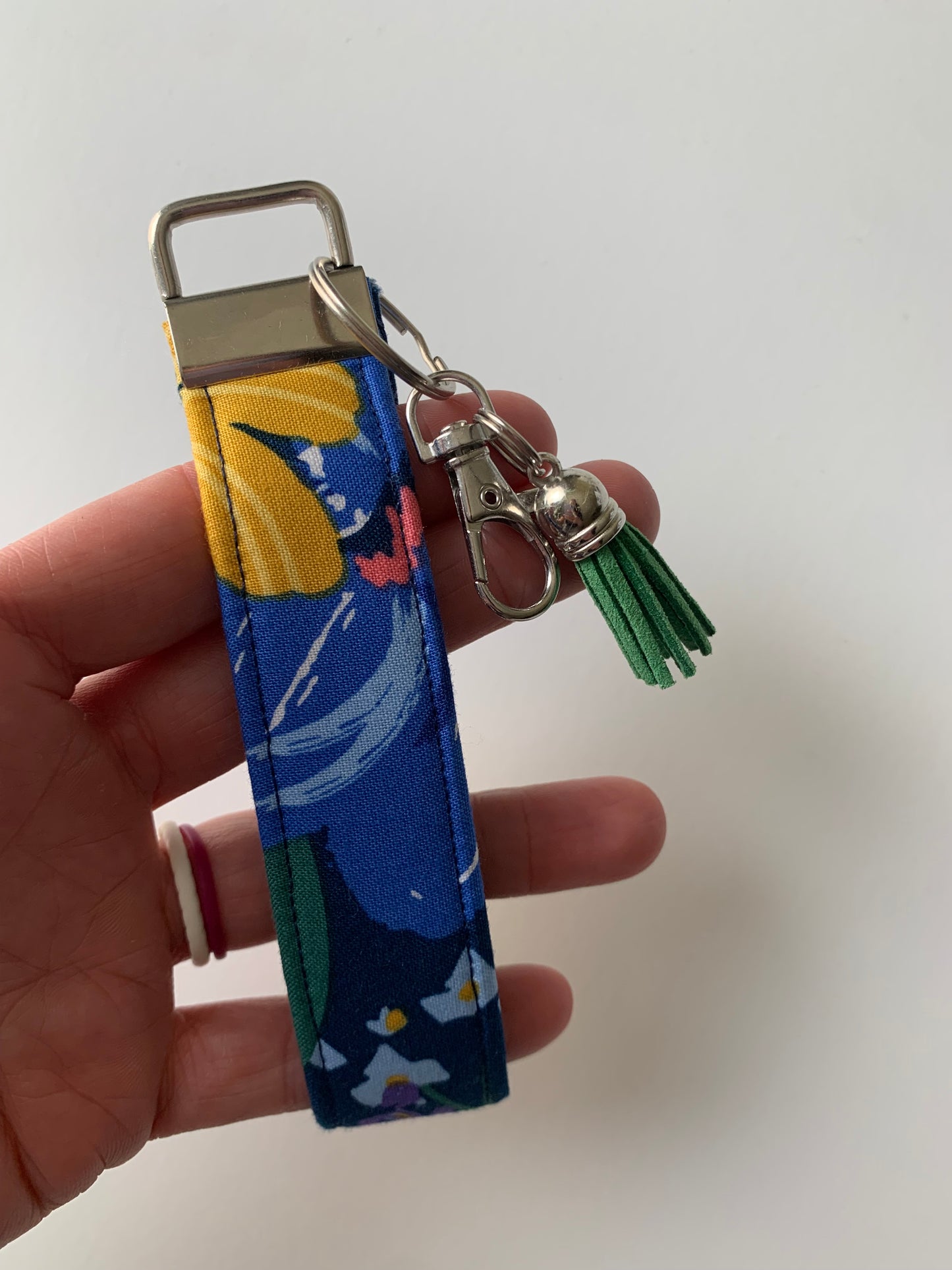Dilly Dahlia - Keychain