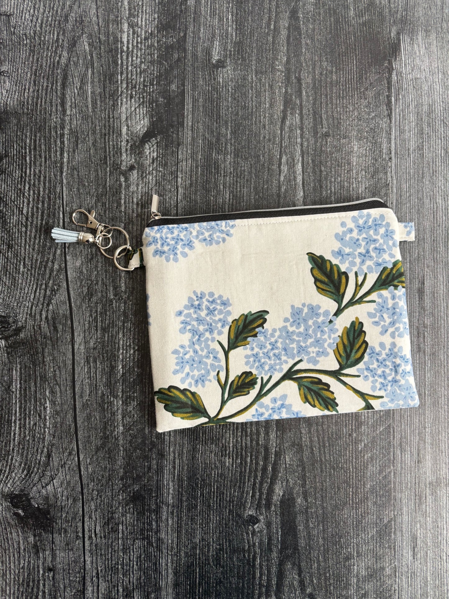 Hydrangeas on Cream - Zippered Pouch (Medium Sized)