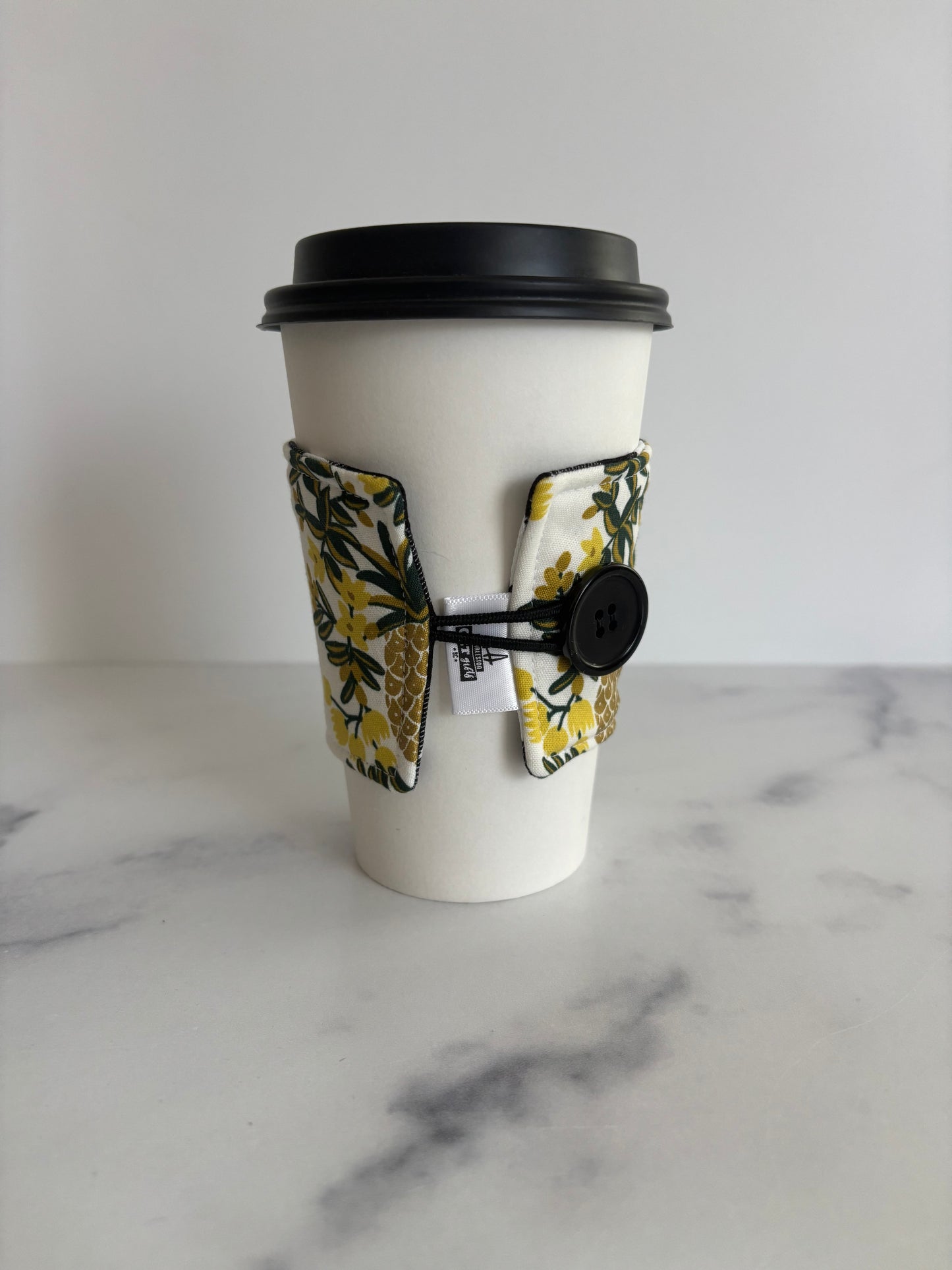 Sparkly Gold Pineapples - Reusable Coffee Sleeve