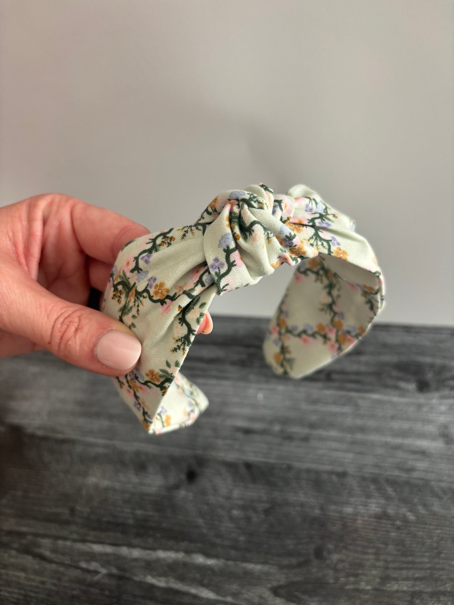 Floral Trellis Green - Knotted Headband