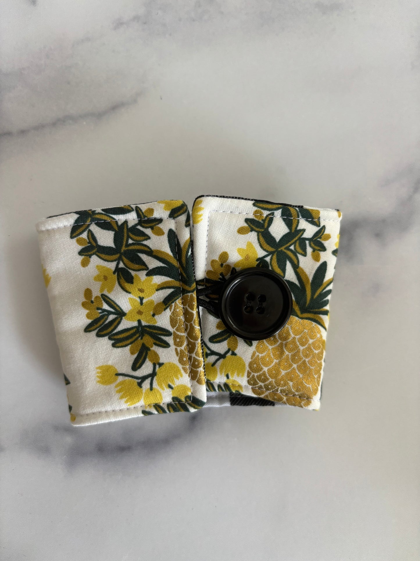 Sparkly Gold Pineapples - Reusable Coffee Sleeve