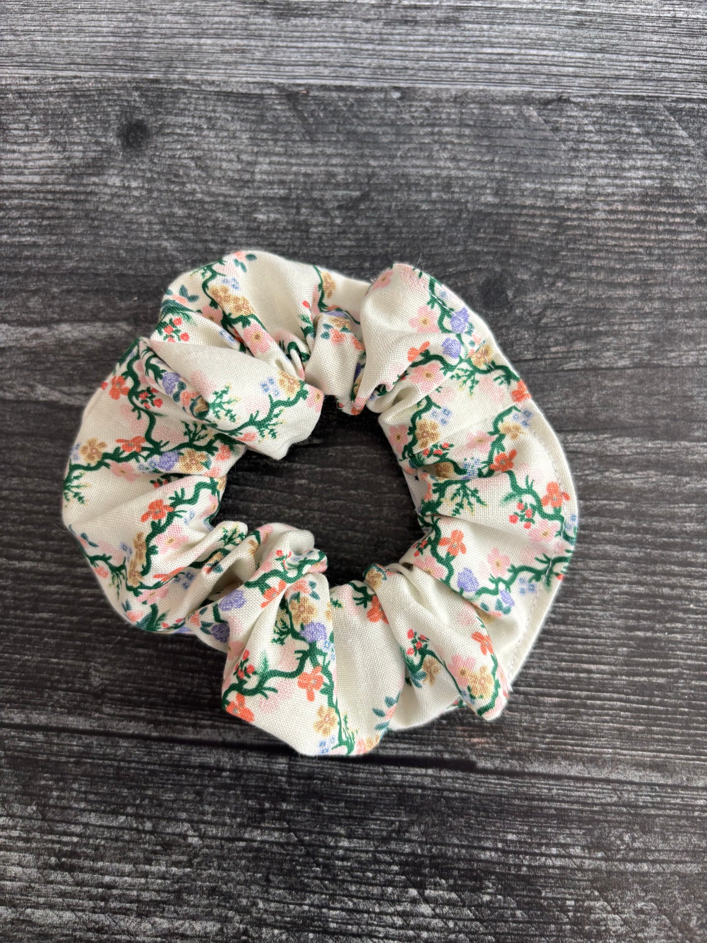 Floral Trellis Cream - Cotton Scrunchie