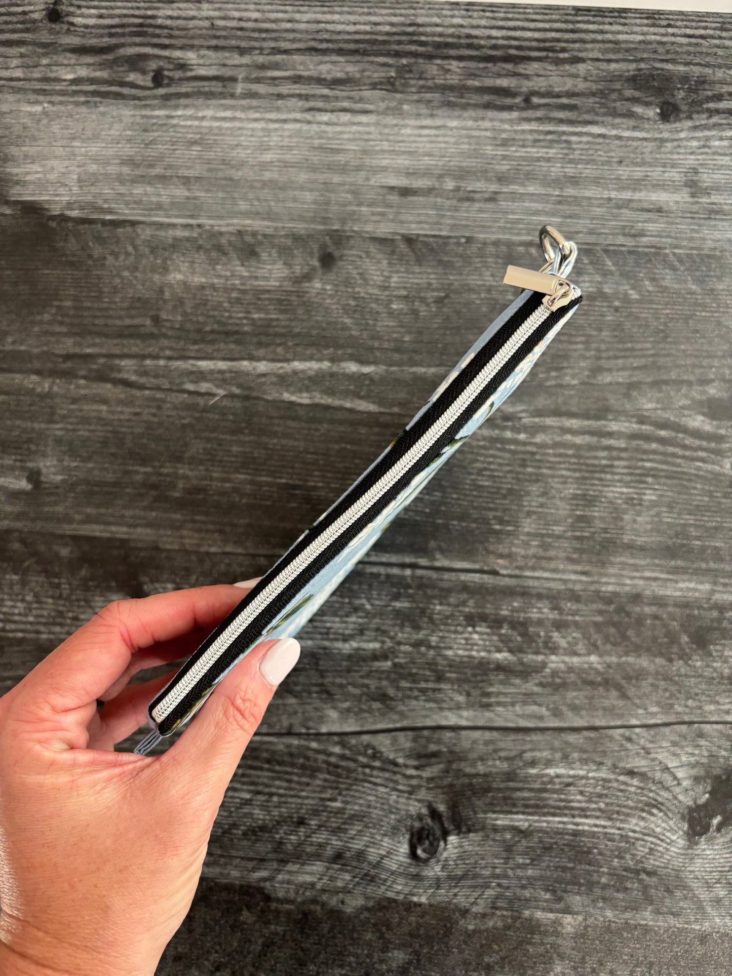 Hydrangeas on Blue - Zippered Pouch (Medium Sized)