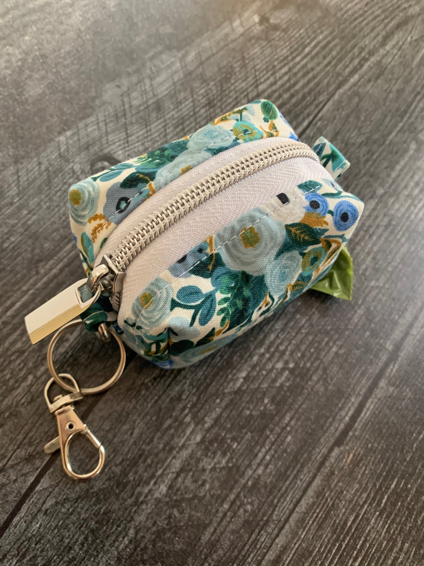 Petite Garden Party Blue - Waste Bag Dispenser