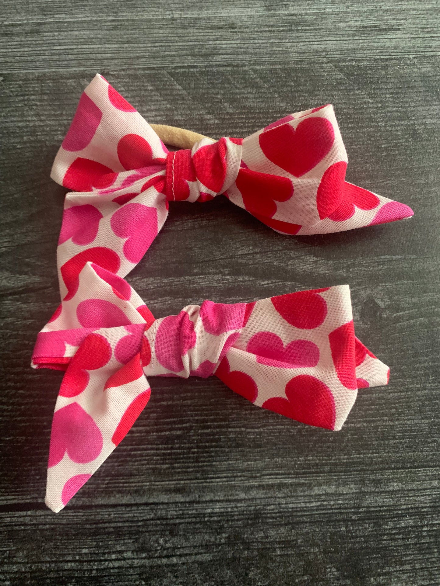 Hearts on White - Hair Bows