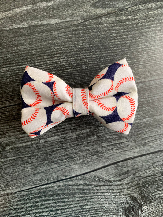 Baseballs on Navy - Pet Bow Tie